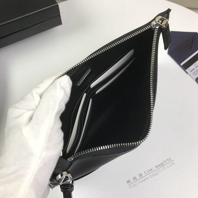 prada手包 普拉達新款皮革手拿包 2NH005 PRADA十字紋牛皮黑色手拿包  pyd2243